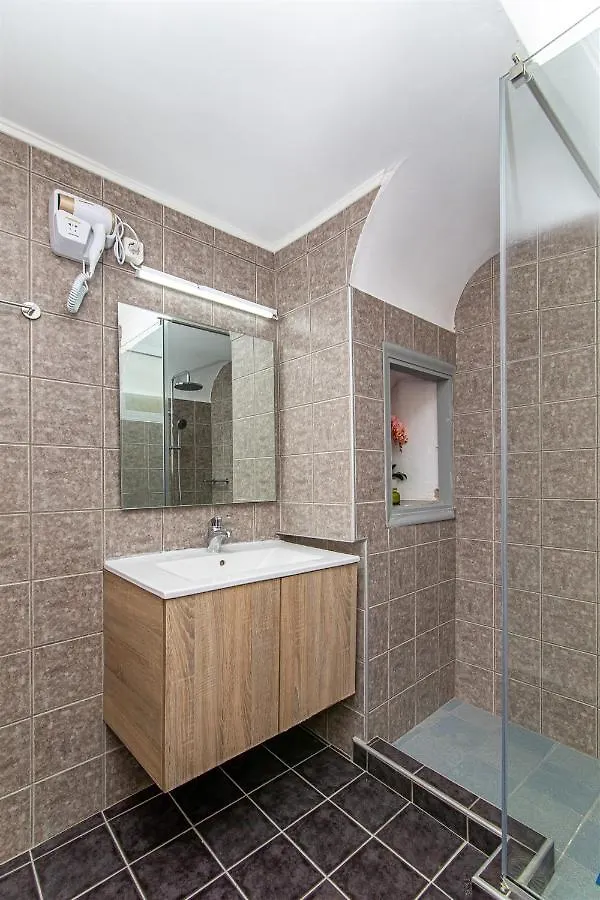 Dermatas Residence Heraklion City Center